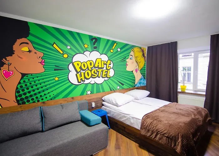 Pop Art Hostel Rynok Sq